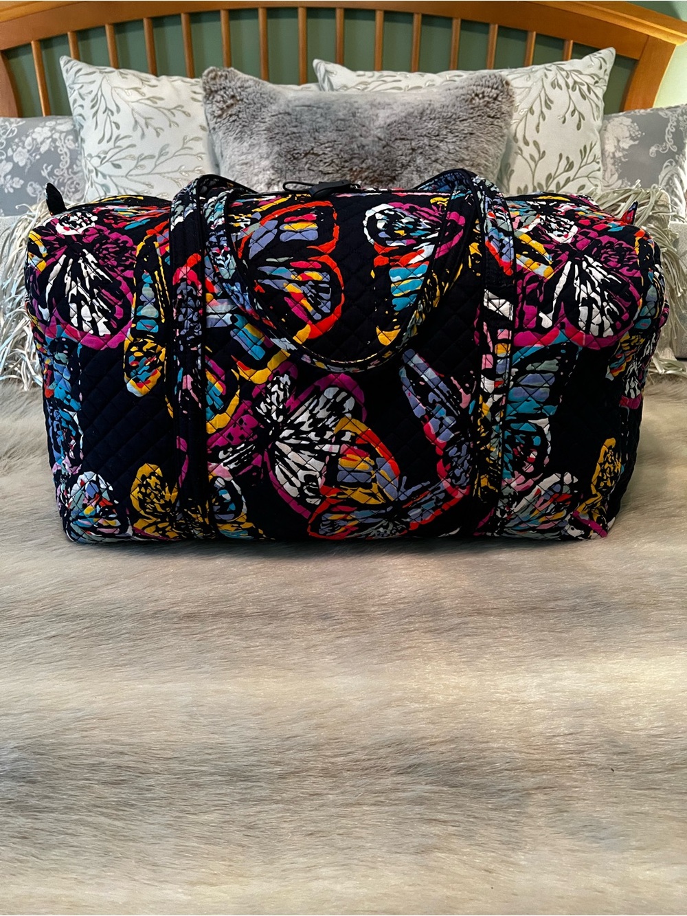 VERA BRADLEY Butterfly Flutter 2018 Iconic Ultimate Travel Duffle Bag Tech Light - Picture 9 of 15